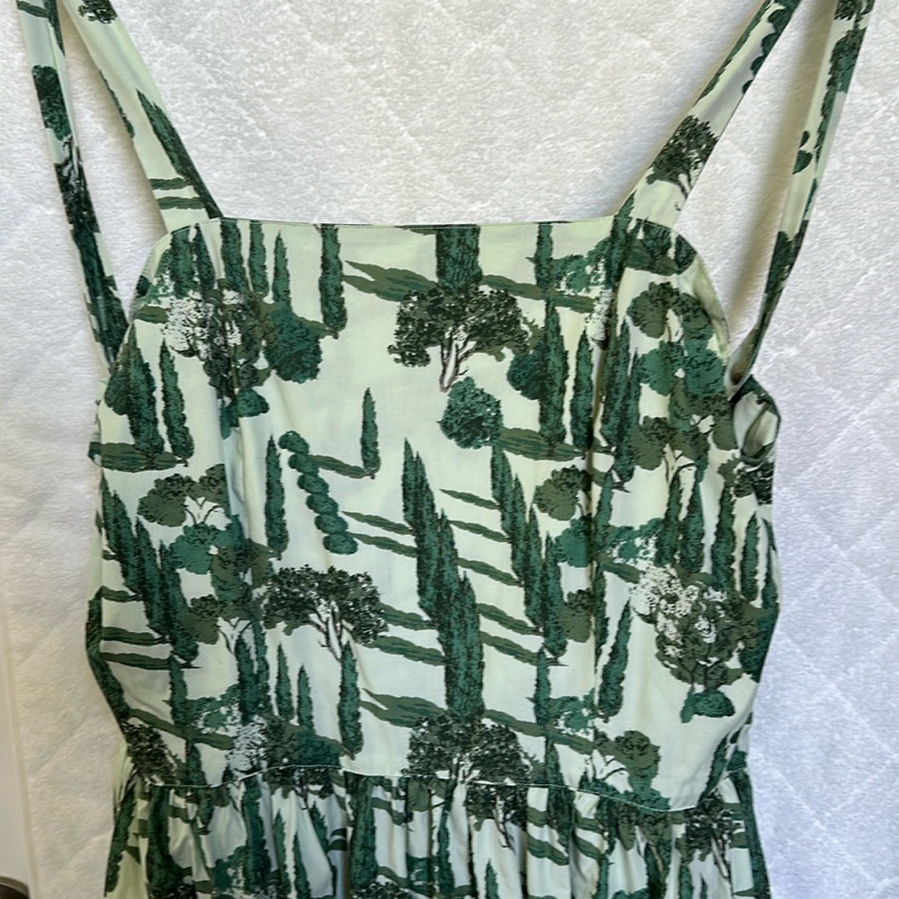 EUC Kate Quinn women’s tie back dress small in hedge green.